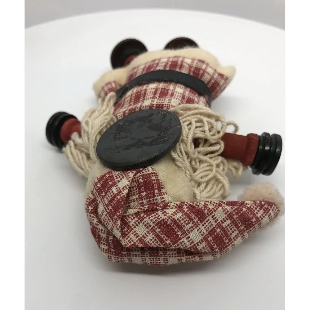 Unique Handmade Santa Claus Christmas Magnet Holiday Refrigerator Magnet Buttons